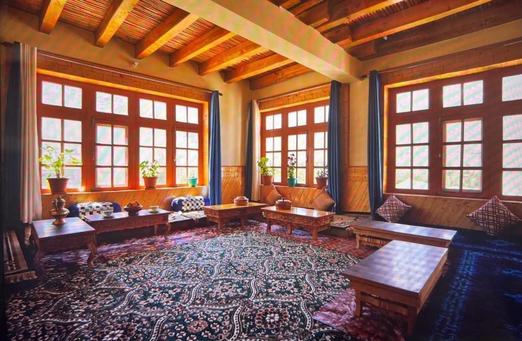 Guru View Home Stay Padam Extérieur photo